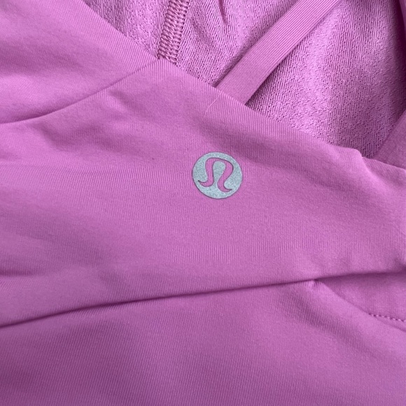 Lululemon Free to be Serene long line high neck, size 6 - Picture 3 of 4